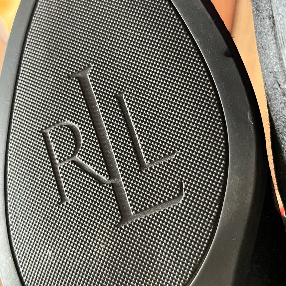 Lauren Ralph Lauren booties 🥾 - Picture 9 of 11
